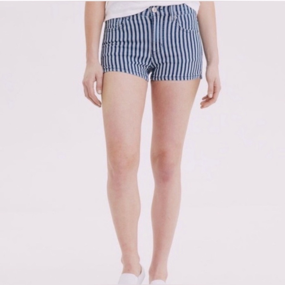 NWT AMERICAN EAGLE NEXT LEVEL STRETCH DENIM SHORTS